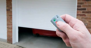Купить автоматику для рулонных ворот Краснотурьинск, цена от 2695 руб.