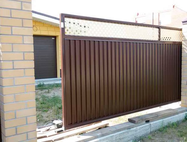 Эстетика и Надежность: Ворота Grand Line для Вашего Дома в Краснотурьинске от 36398 руб